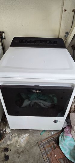 Whirlpool Electric Dryer – Excellent Working Condition – $300 OBO