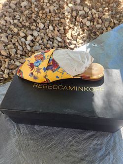 NEW Rebecca Minkoff Anden Floral Slides – Size 6