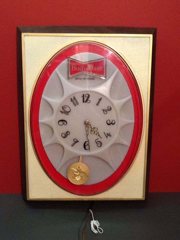 Vintage Budweiser Clock/Light