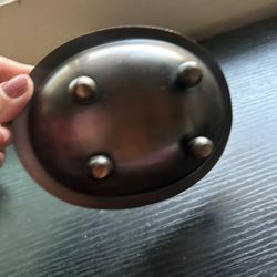 Small bowl with feet
