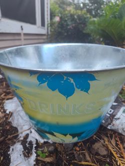 Metal garden party bucket