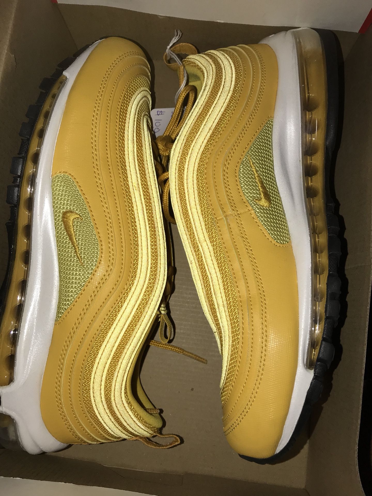 Air max 97 “yellow mustard” size 9.5