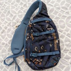 Patagonia 8L Atom Sling Bag
