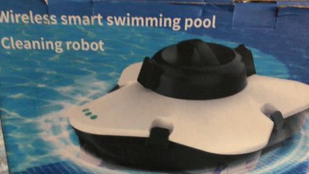 Smart swimming pool cleaning robot
