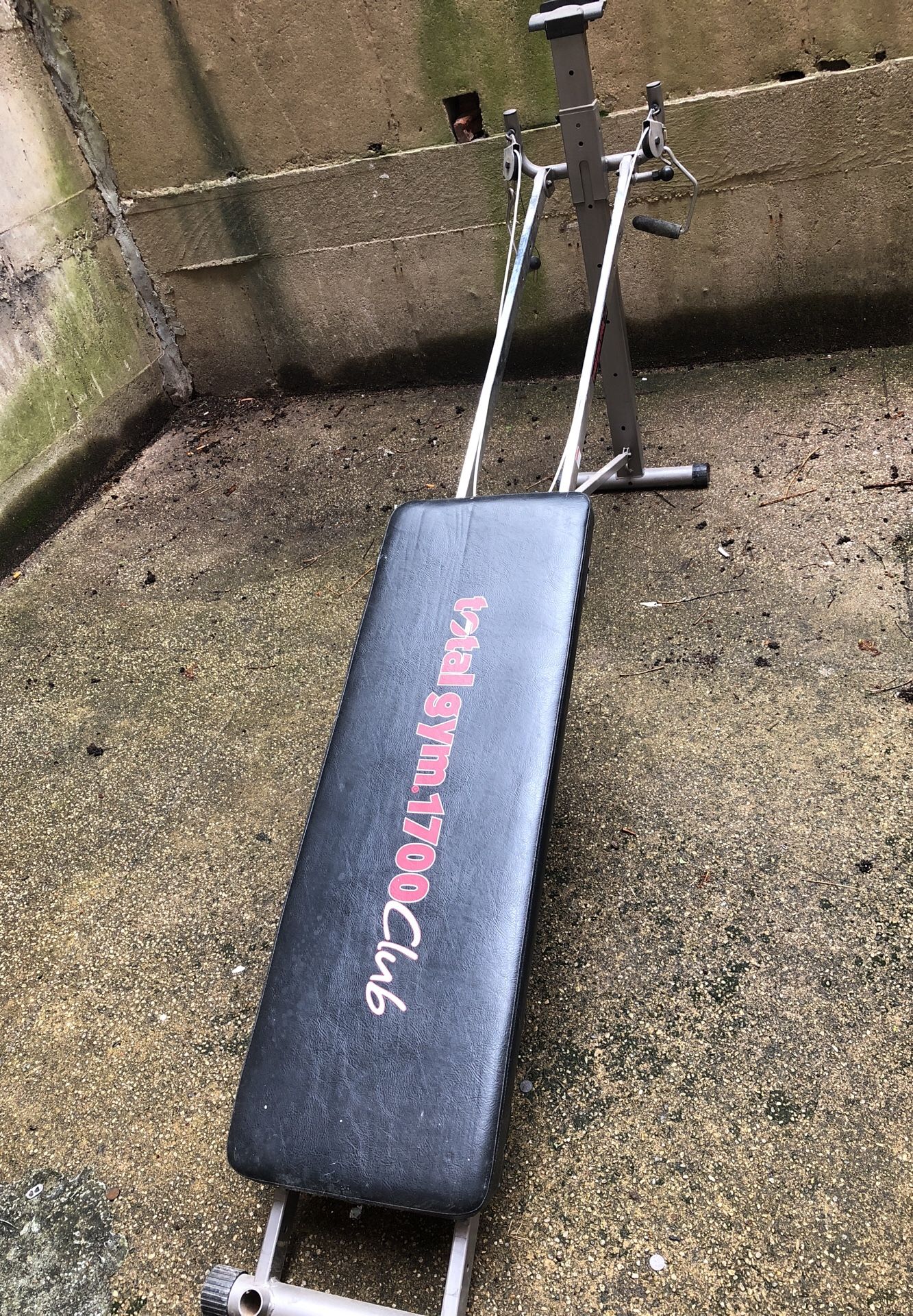 Total gym exercise equipment