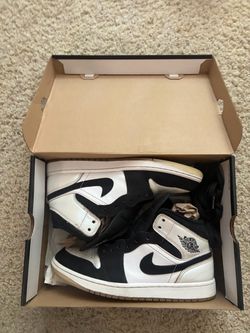 Jordan 1 mid diamond 9.5 men’s