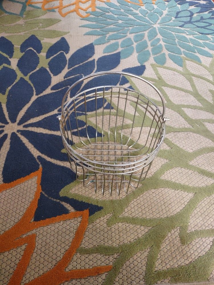 Basket $3