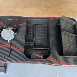 Rav4 Wireless Charger And Organizer