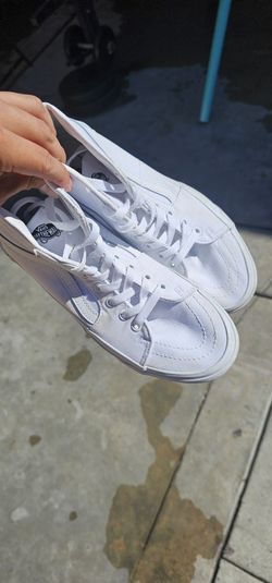 Vans Hightops WHITE  (SIZE 7 Mens/ 8.5 Womens)