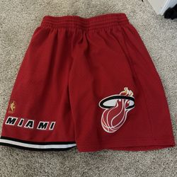 NBA Miami Heat Hardwood Classic Shorts Size Large/ Extra Large