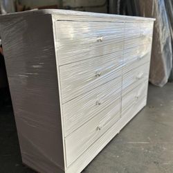 8 Drawer Dresser