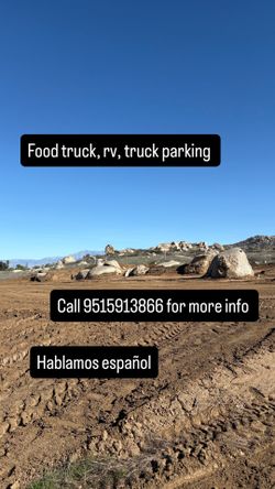 Parking For Trucks And Trailers And Rv And Food Trucks