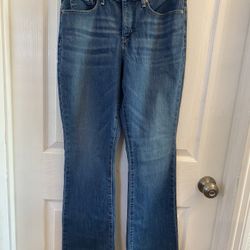 Levis SIGNATURE Womens 8M (29x32) Boot Cut