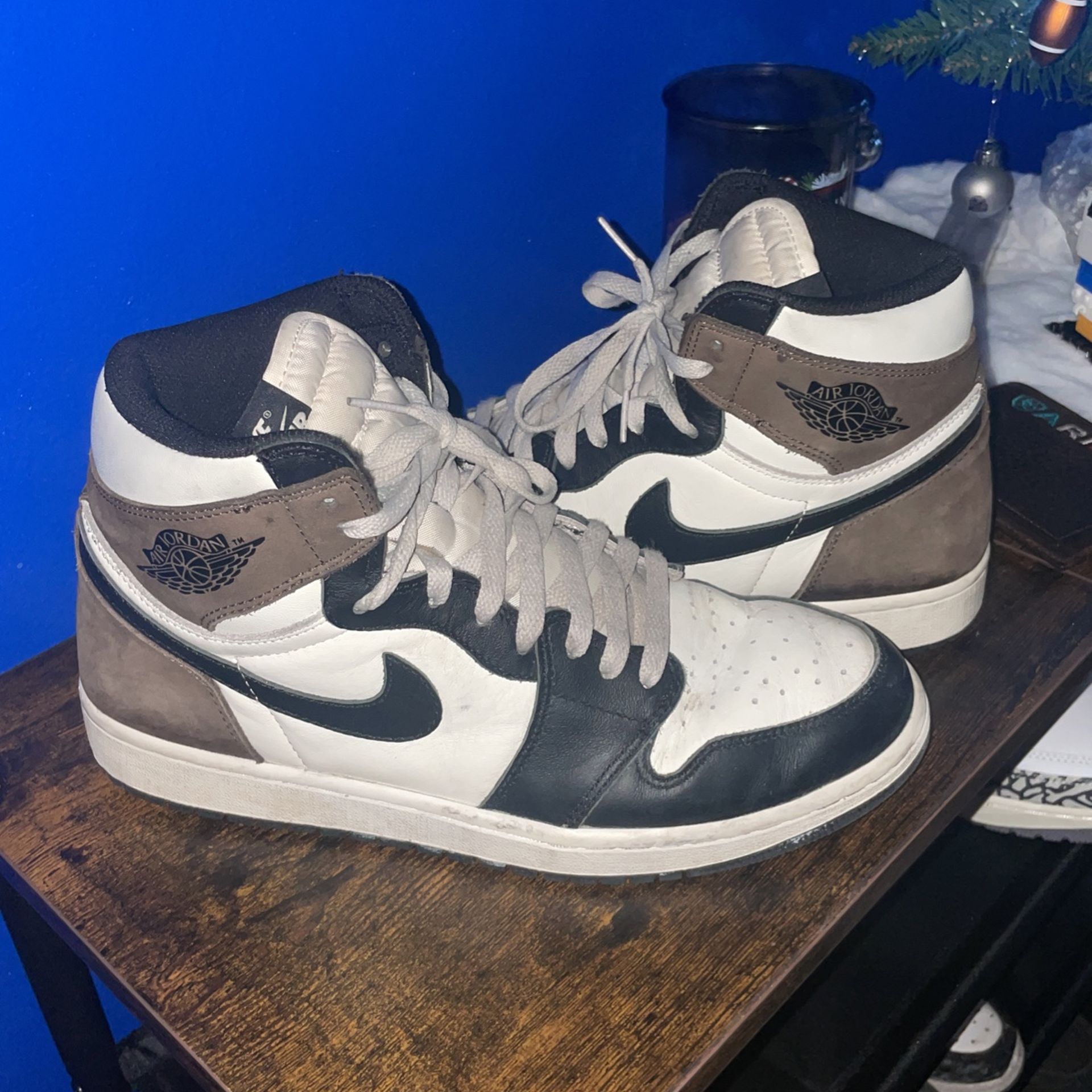 Jordan 1 Mocha