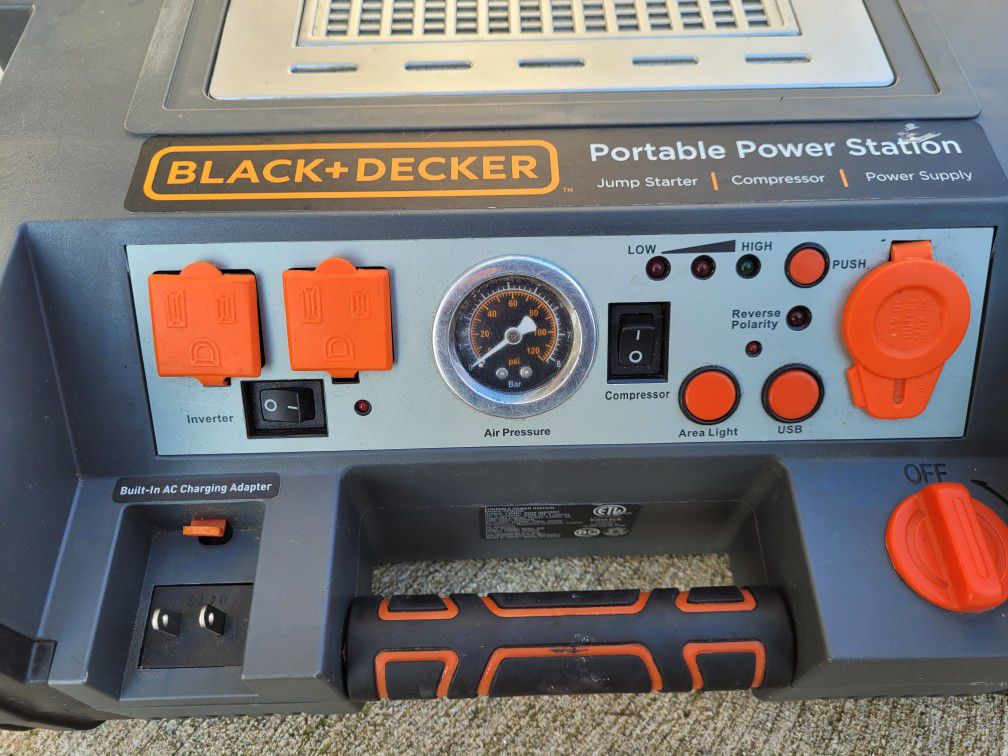 Black + Decker Jump Starter & Power Station