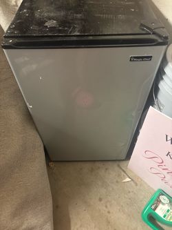 Mini fridge