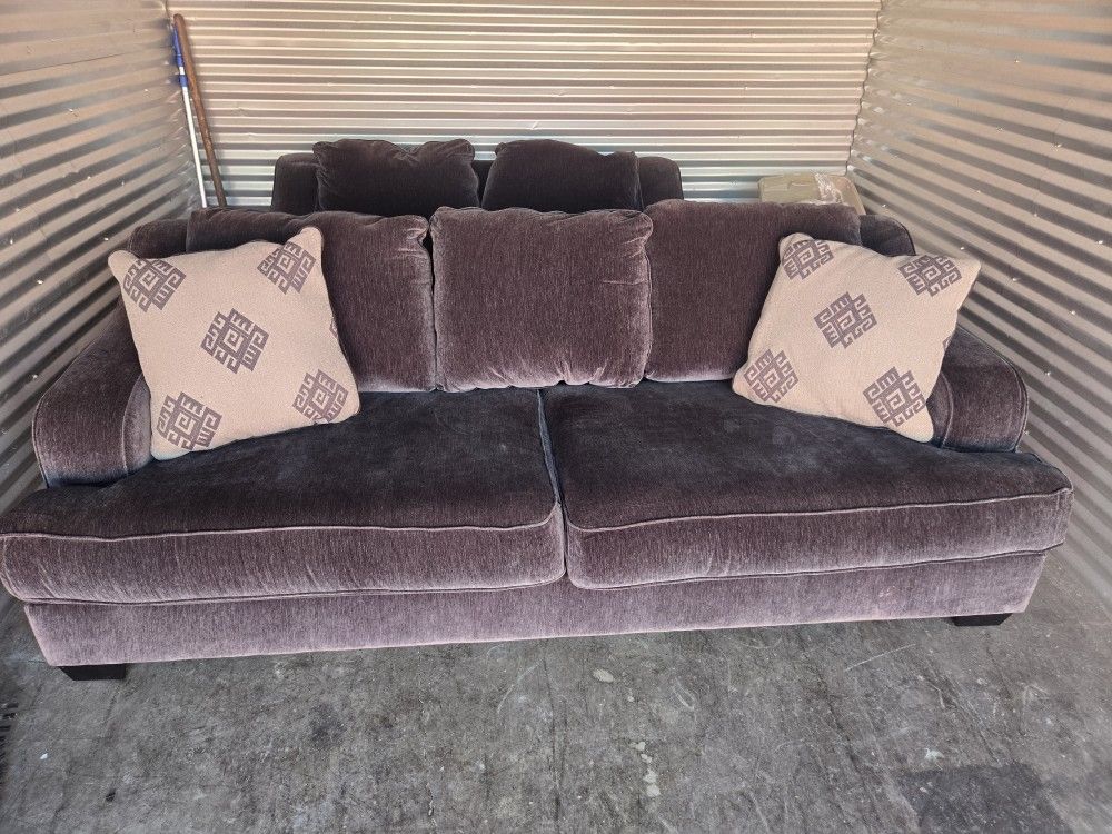 COUCH AND LOVESEAT CHARCOAL GREY