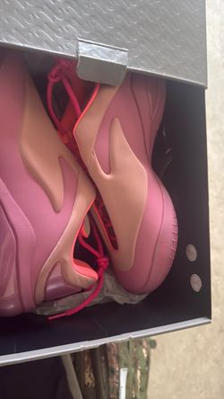 Shai 001 lace up