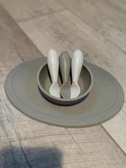 EZPZ - Tiny Spoons & Suction Bowl