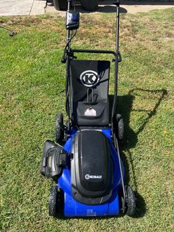 Electric lawnmower