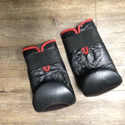 Title Gloves 