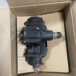 95-99 Chevy Silverado, Suburban, Sierra Tahoe Steering Box Saginaw GMT400