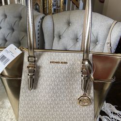 New Michael Kors purse with tags