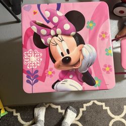 Minnie Mouse Table 