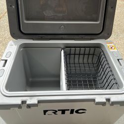 RTIC 52 Quart Ultralight Hard Cooler, White & Gray