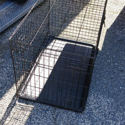 2 Meduim Dog Crate 