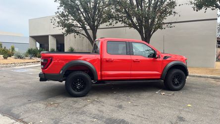 Ford F-150 Raptor  2023