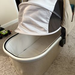 Uppababy Bassinet Beige Color