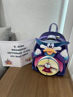 DARKWING DUCK LOUNGEFLY