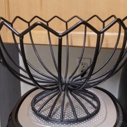 12 In. Width And 8 In. Length Black Metal Wire Fruit Basket