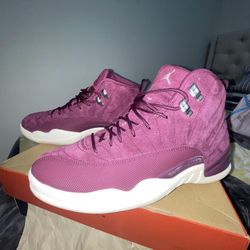 Jordan 12  bordeaux