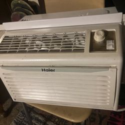 Haier Air Conditioner window Unit