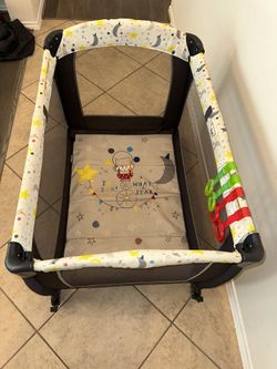 Baby Trend Foldable Playpen – Wavy Train Collection – With Wheels
