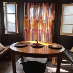 Solid oak wood expandable dining table