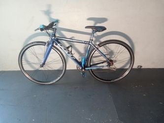 BICYCLE FELT 14 SPEED ROUTEBIKE SIZE 29 BRAND NEW