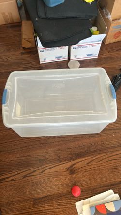 Rubbermaid bin