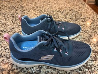 Women’s Sneakers
