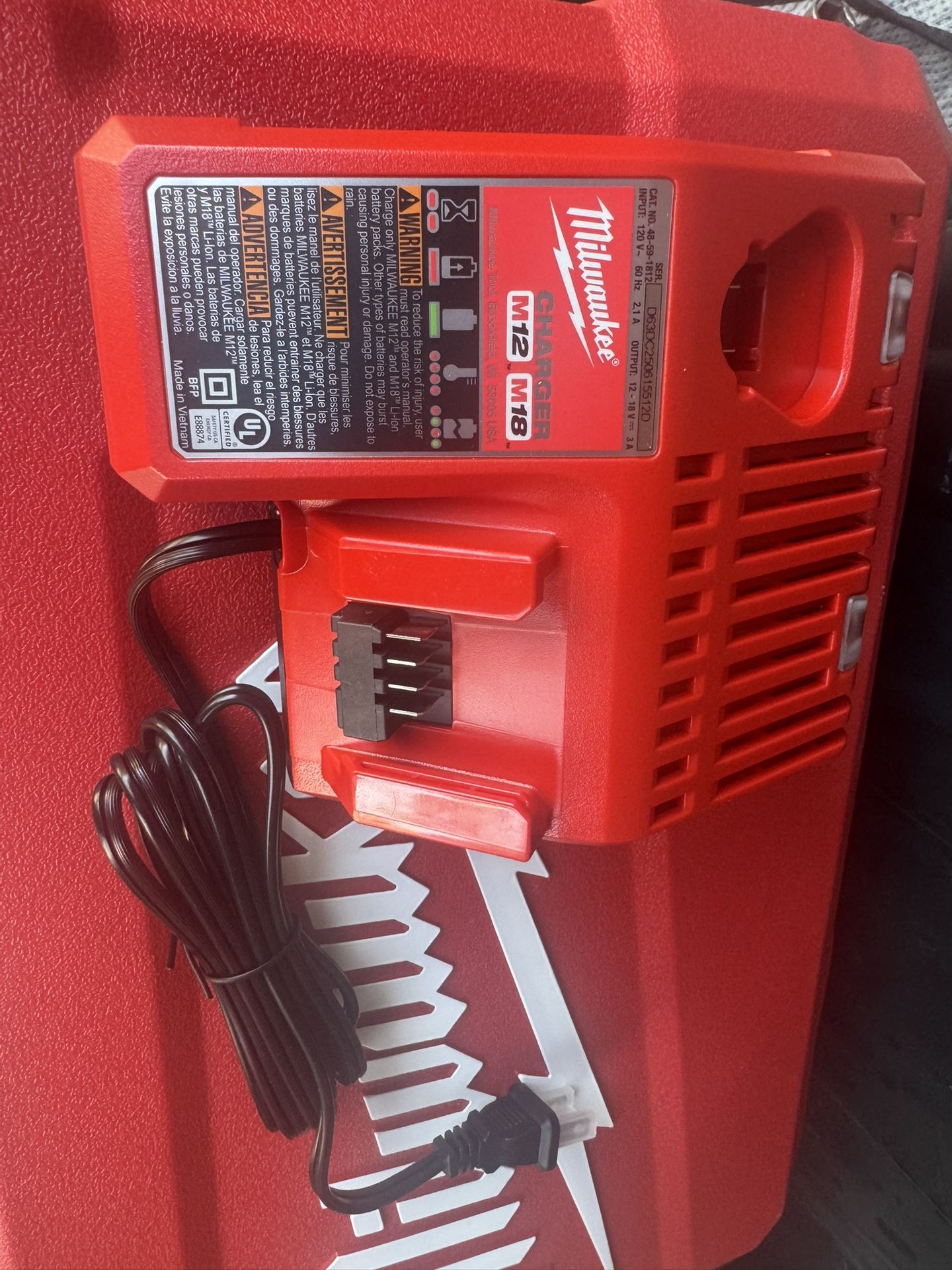 M18 M12 Charger Milwaukee