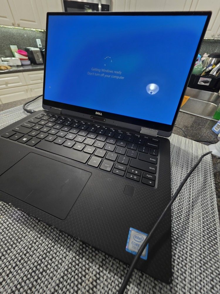 Dell XPS 13' Intel Core i7  TOUCHSCREEN & FOLDABLE