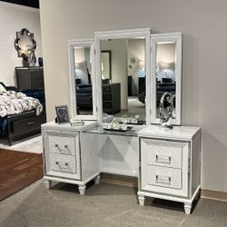 Tamsin White Metallic Vanity Dresser With Mirror$10 Down Payment And Financing Available