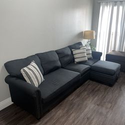 Couch (Breakdownable Sofa)