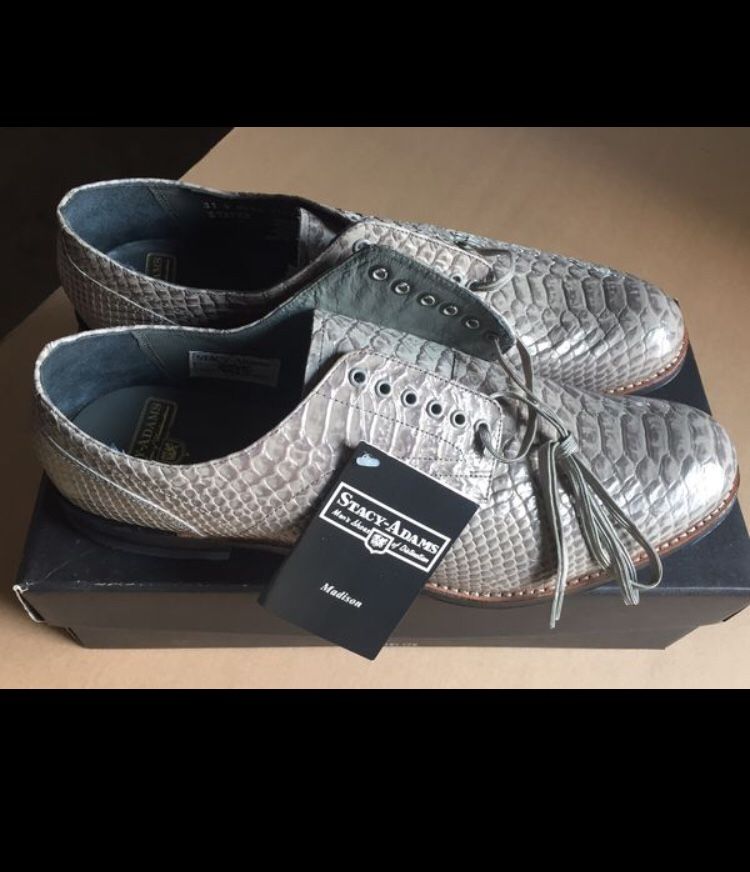 Grey Snake Print Stacy Adams shoes.