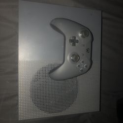 Selling XBox One S With 27 Games And External Hard drive 