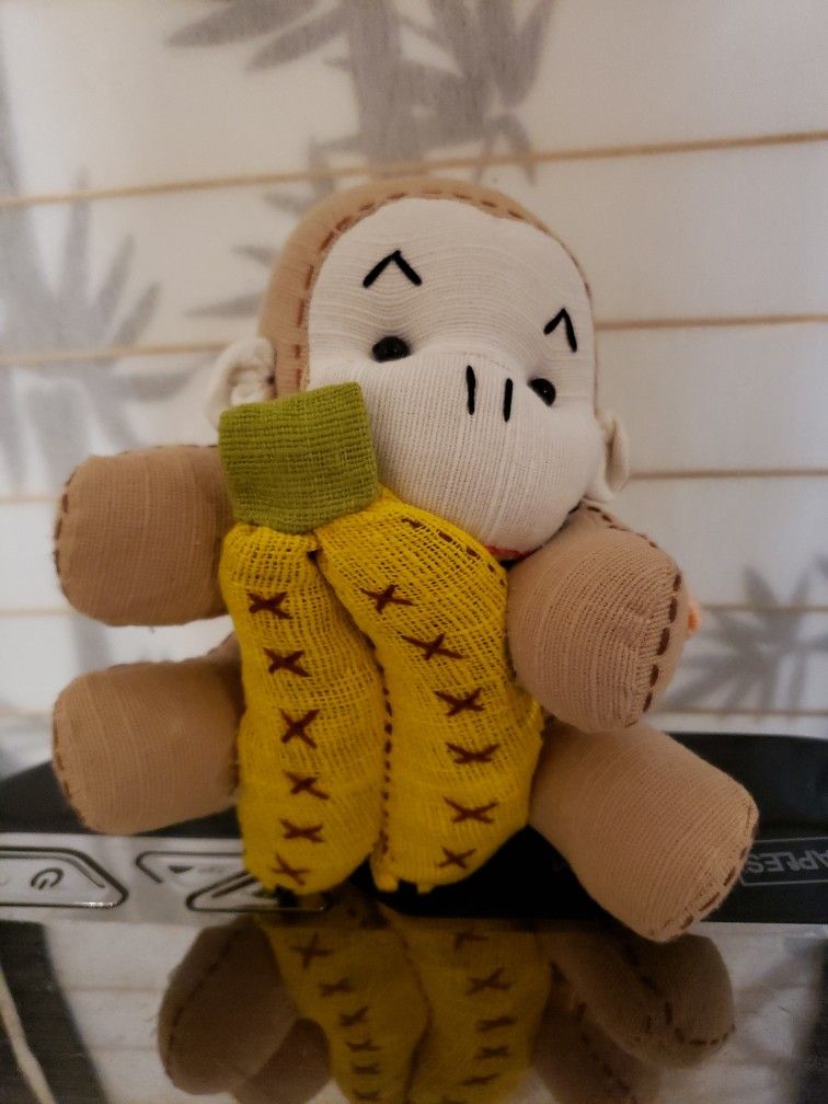 Monkey With Banana 7" Tall
