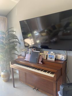 Bradbury Piano 