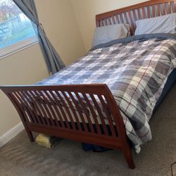 Two year old mattress, extremely comfortable and bedframe, Cherrywood queen size